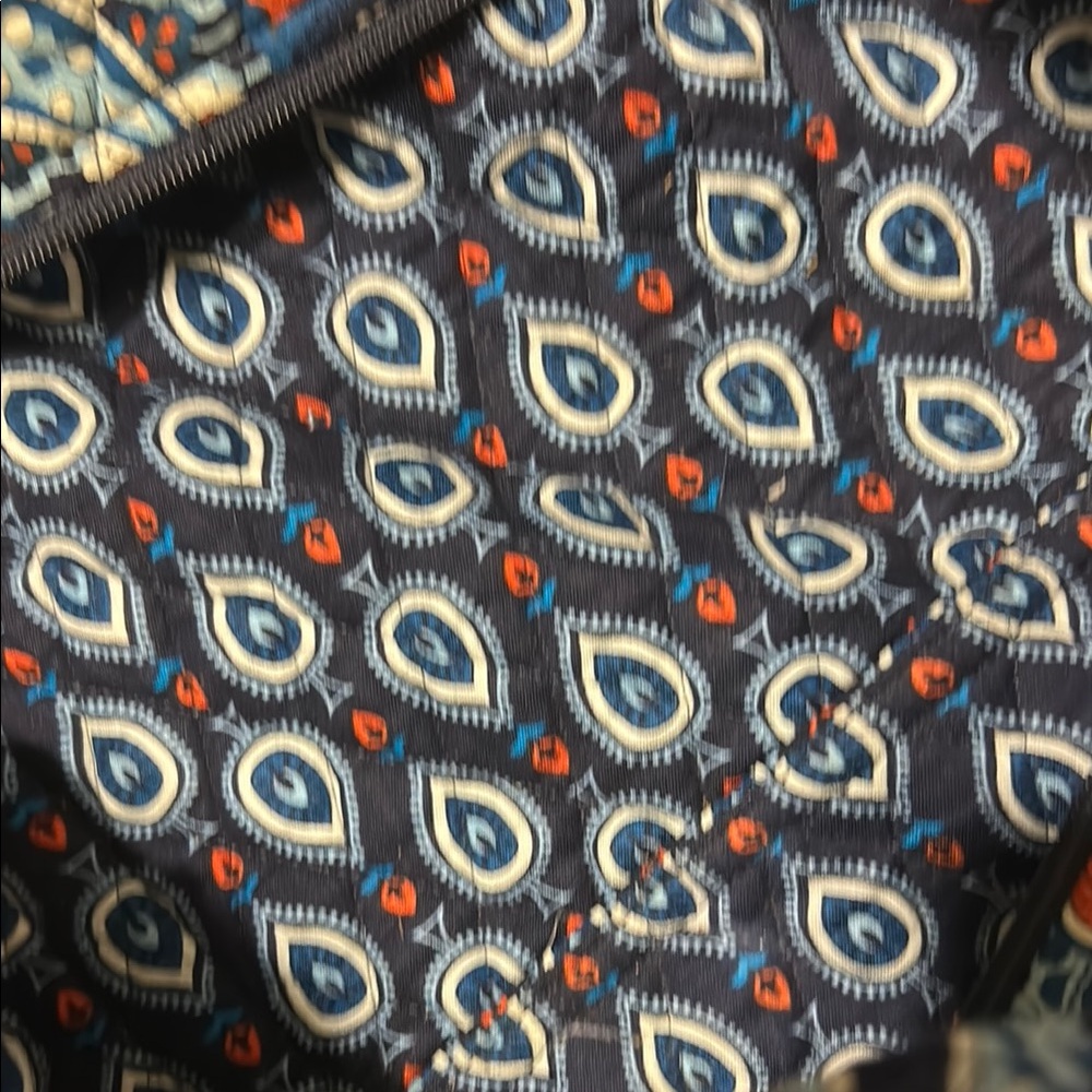 Vera Bradley Paisley Tote Bag needs zipper - Picture 3 of 4